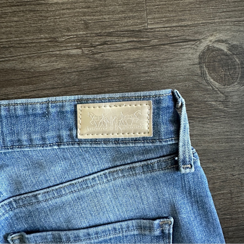 Levi’s High Rise Jeans!👖 🌿 - Picture 6 of 11